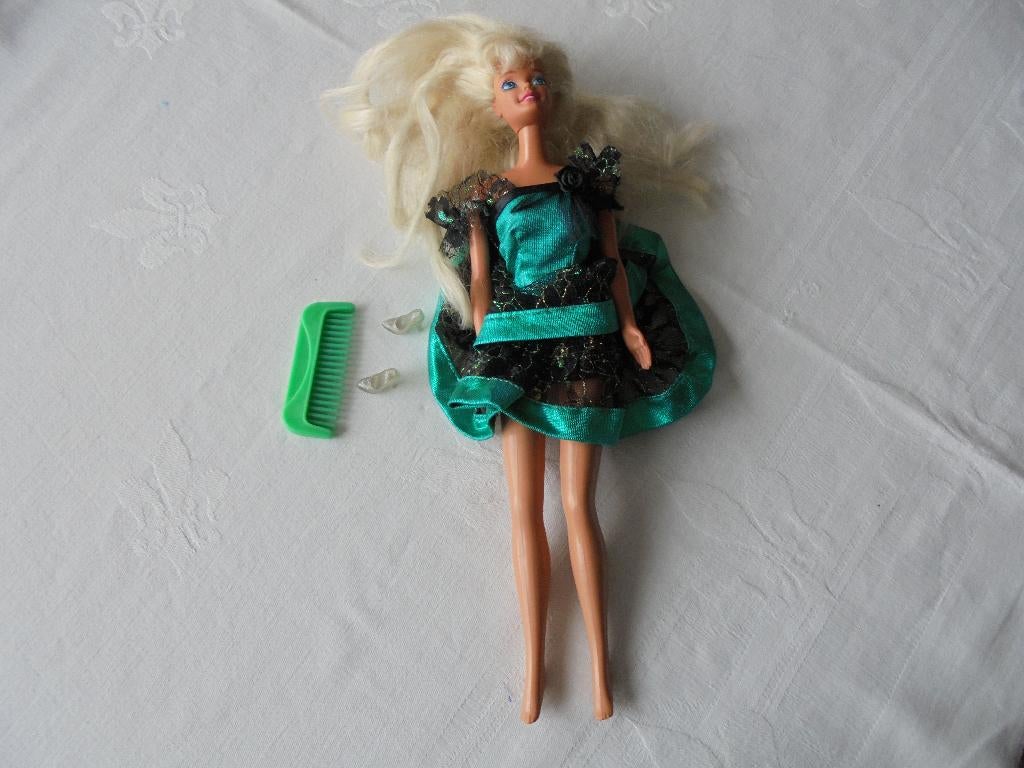 3 barby`s van mattel Indonesia 1966, Verzamelen, Poppen, Ophalen of Verzenden, Gebruikt, Pop