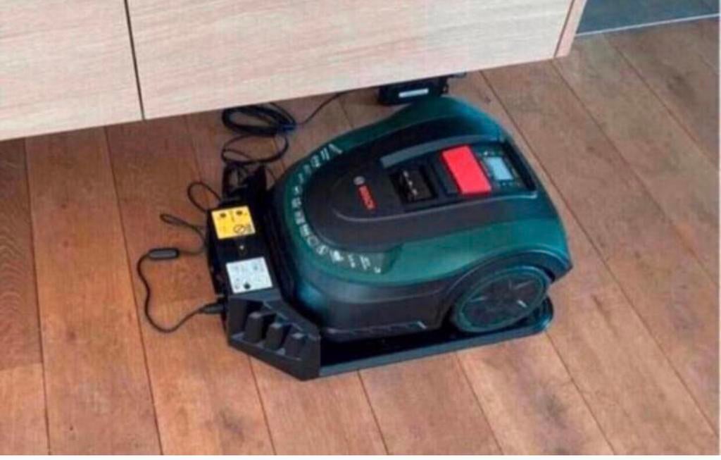 Bosch Indego S500 robotmaaier met laadstation, Tuin en Terras, Robotmaaiers, Ophalen of Verzenden, Bosch, -, -