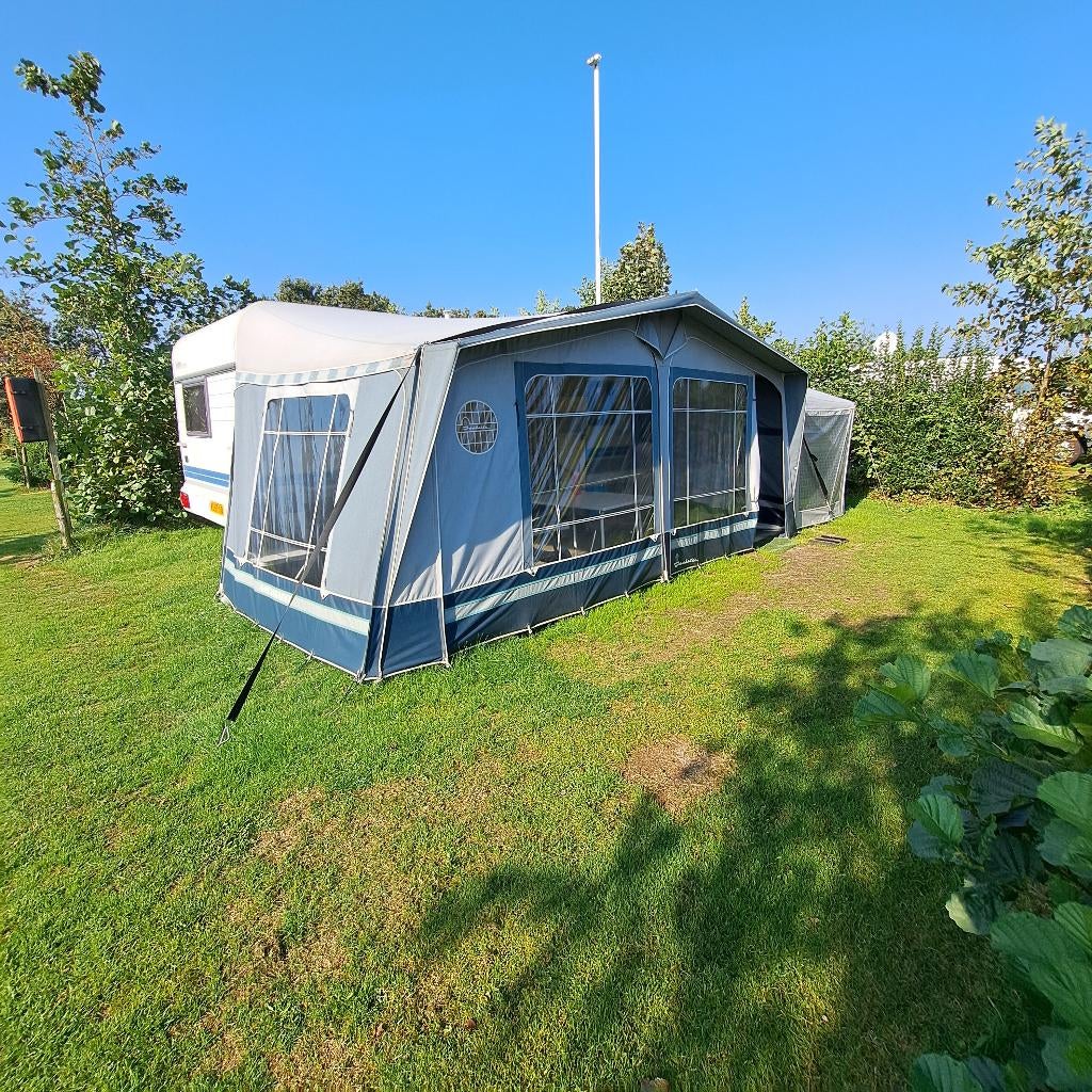 Hobby 495 UFE 1997 | Mover | BOVAG 2025 | +inventaris, Caravans en Kamperen, Caravans, Rondzit, Hobby, Frans bed, Particulier