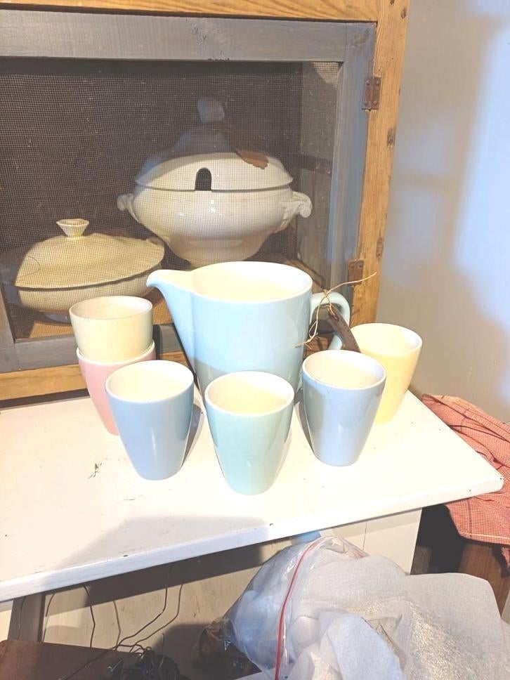 Petrus Regout Pastel Kan met Melkbekers, Ophalen of Verzenden