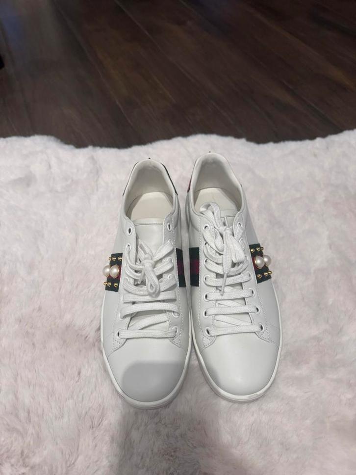 Gucci sneakers maat 38 - Zo goed als nieuw, Kleding | Dames, Schoenen, Zo goed als nieuw, Sneakers of Gympen, Wit, Ophalen of Verzenden
