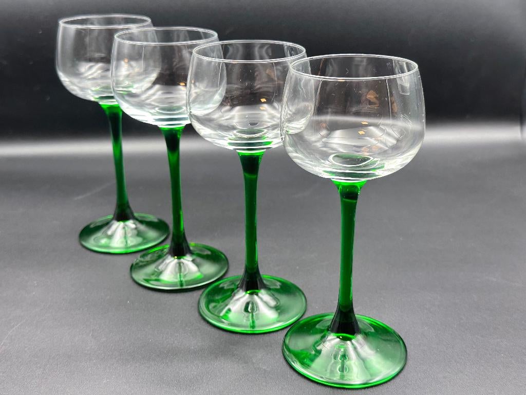 Set van 4 Vintage Luminarc Wijnglazen – Groene Gebogen Voet, Verzenden