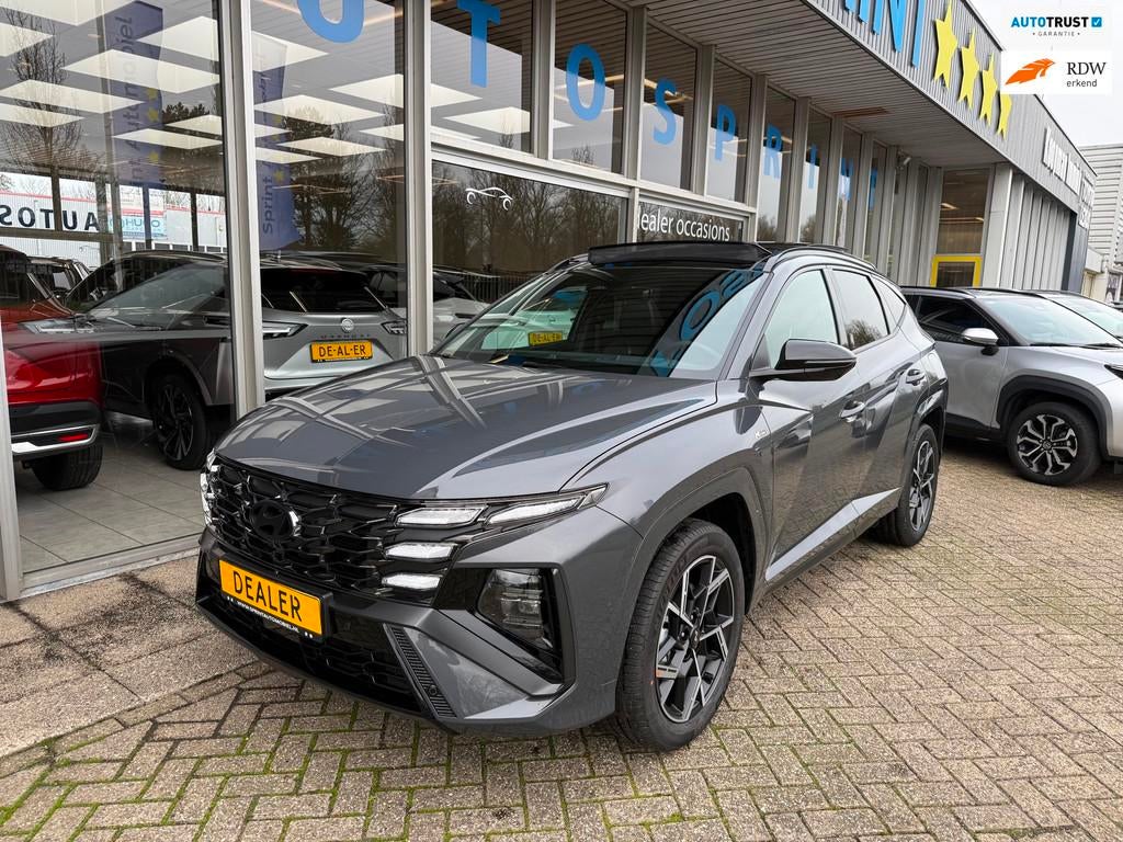 Hyundai Tucson 1.6 T-GDI HEV N Line Sky 215PK / PANO, 360 CA, Gebruikt, Zwart, 4 cilinders, Adaptive Cruise Control