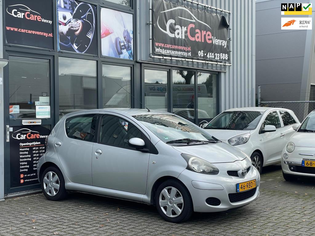 Toyota Aygo 1.0-12V Comfort Navigator|APK01-2027|AIRCO|NAVIG, Voorwielaandrijving, Euro 5, Stof, Gebruikt