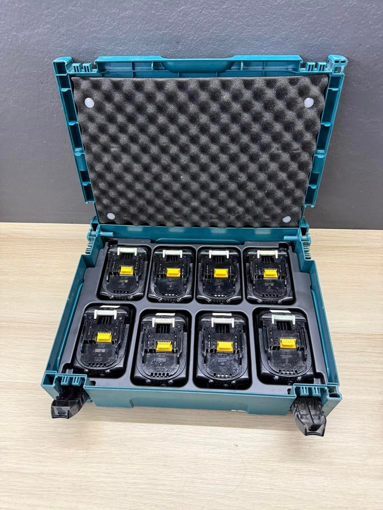 Makita Accu pack 8st, Ophalen, Zo goed als nieuw