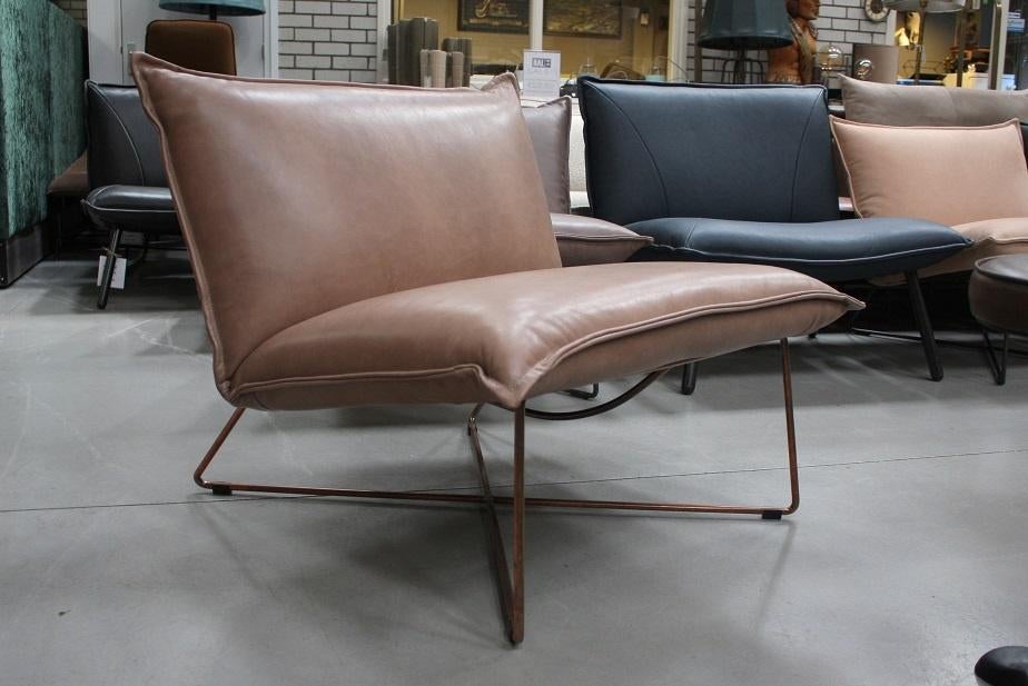 Luxe fauteuil EARL Jess Design koper leer Royal Beige, Huis en Inrichting, Fauteuils, Ophalen, 75 tot 100 cm, Zo goed als nieuw