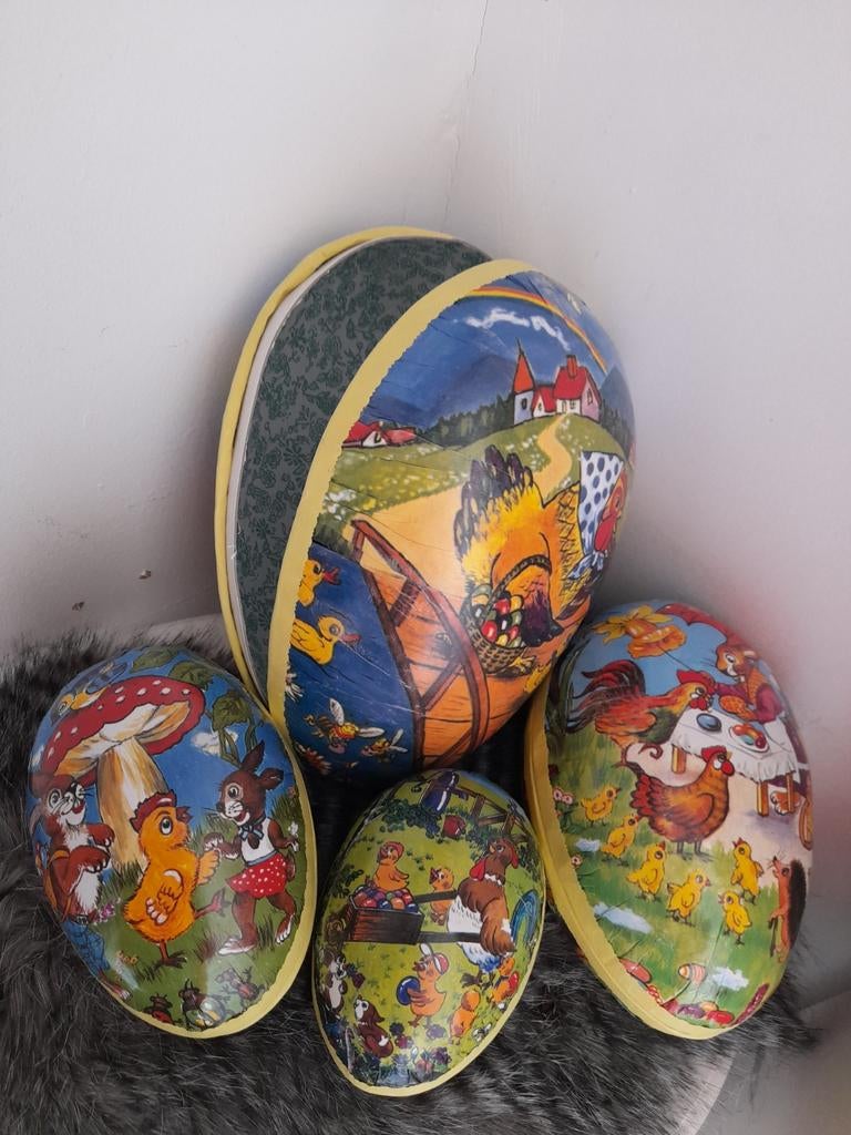 Paaseieren karton vintage 4 stuks, Ophalen of Verzenden