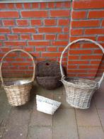 4 mandjes rotan/riet, Ophalen, Gebruikt, Rond, Minder dan 30 cm