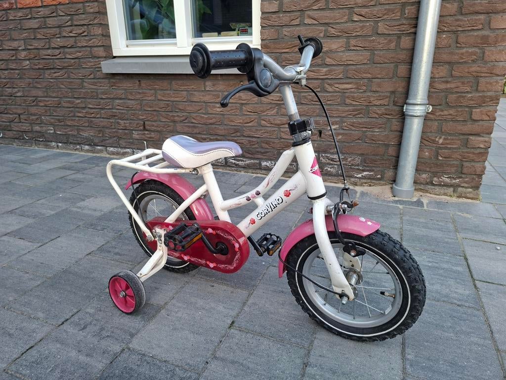 Leuke kinderfiets met zijwieltjes, terugtraprem en handrem, Ophalen, Zijwieltjes, Gebruikt, Corvino