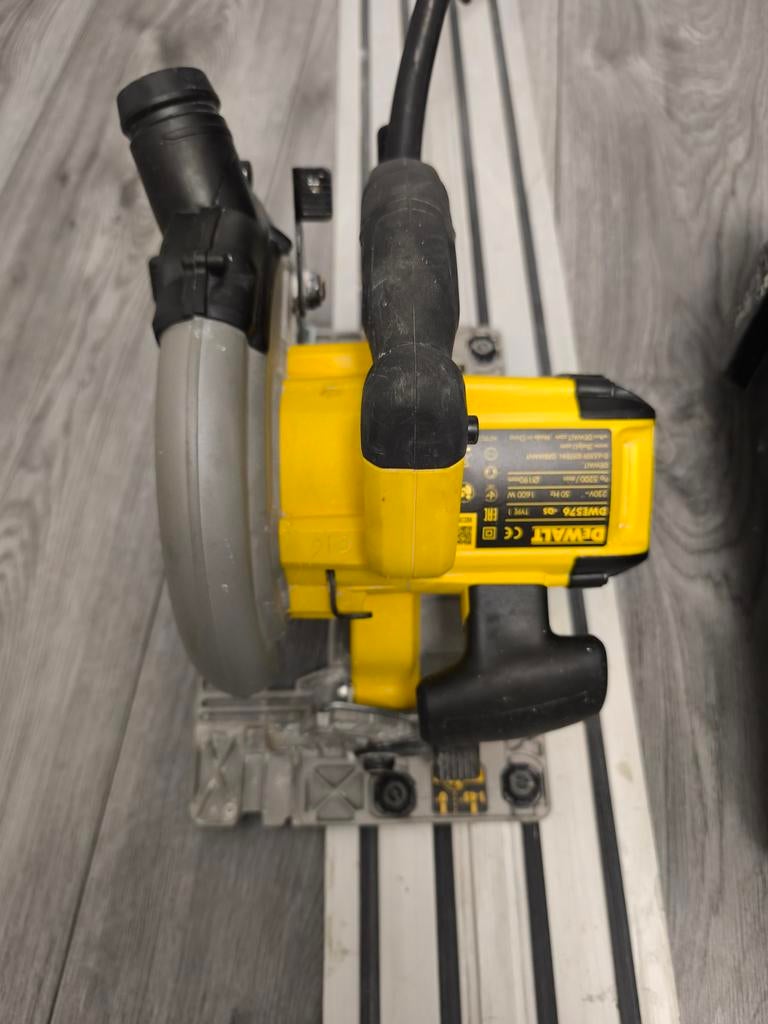 DeWalt Invalzaag DWE576 met Geleider, Ophalen, Gebruikt, Invalzaag, DeWalt