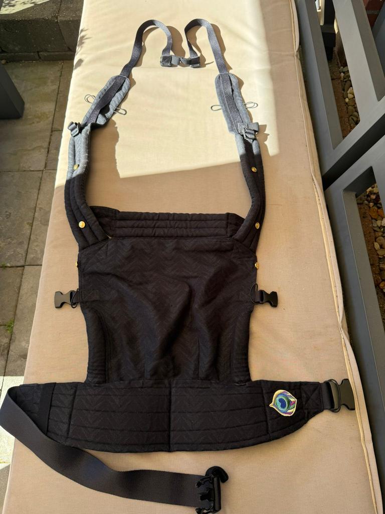 Artipoppe draagzak, zwart, Buik of Rug, Zo goed als nieuw, Draagzak, Ophalen