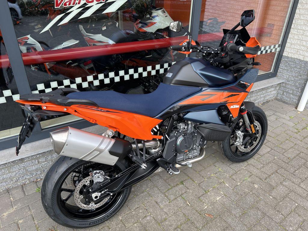 KTM 890 SMT 2026, Motoren, Bedrijf, SuperMoto