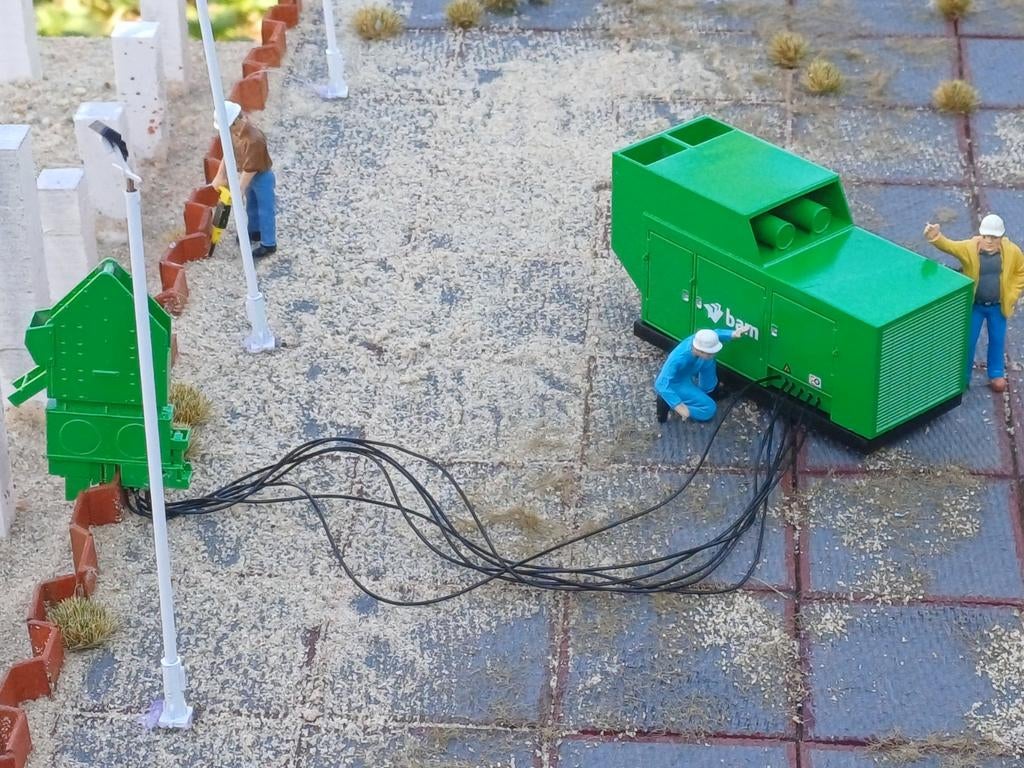 ICE Powerpack met trilblok Bam (Hitachi,Liebherr, kobelco), Ophalen of Verzenden, Zo goed als nieuw, Bus of Vrachtwagen