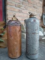 Een koperen en een metalen kruik, Antiek en Kunst, Ophalen of Verzenden