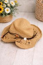 Strohoed met kralen en bloem - Zomerse dameshoed, Kleding | Dames, Hoeden en Petten, Ophalen of Verzenden, Zo goed als nieuw, One size fits all