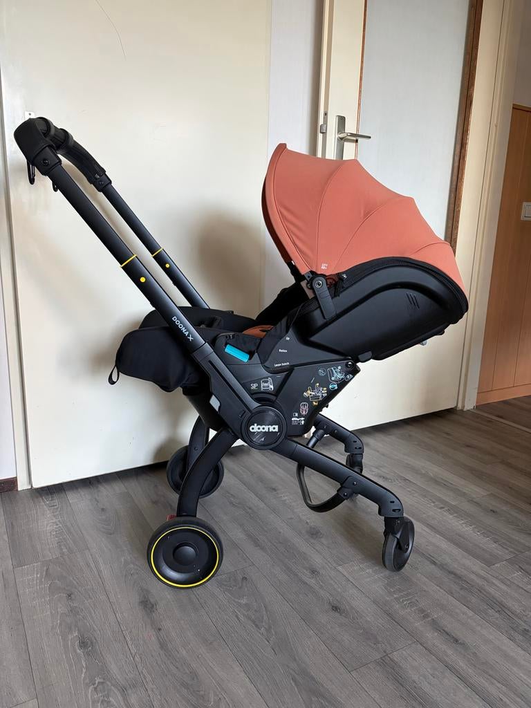 Doona X Kinderwagen/Autostoel - Perfect voor onderweg, Zo goed als nieuw, Met autostoeltje, Ophalen, Kinderwagen
