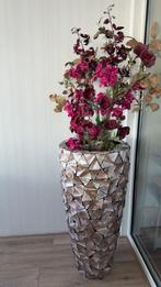 Te koop prachtige schelpen vaas met zijden kunstbloemen!, Huis en Inrichting, Ophalen, Zo goed als nieuw