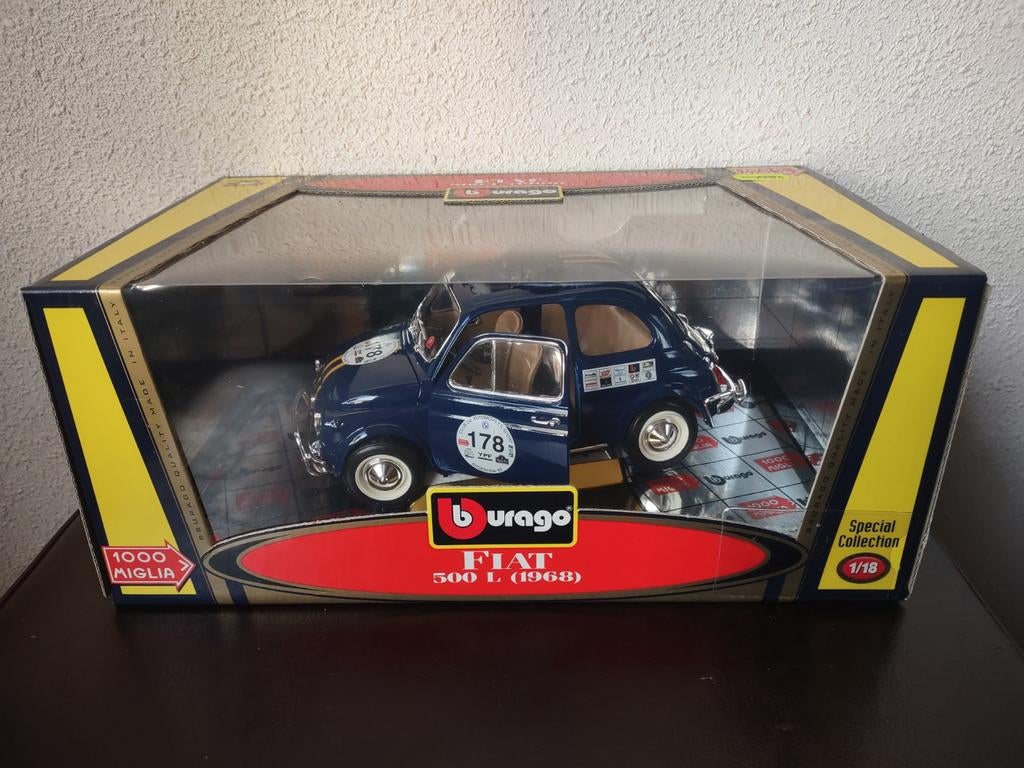 Bburago Fiat 500 L (1968) 1:18 modelauto, Ophalen of Verzenden