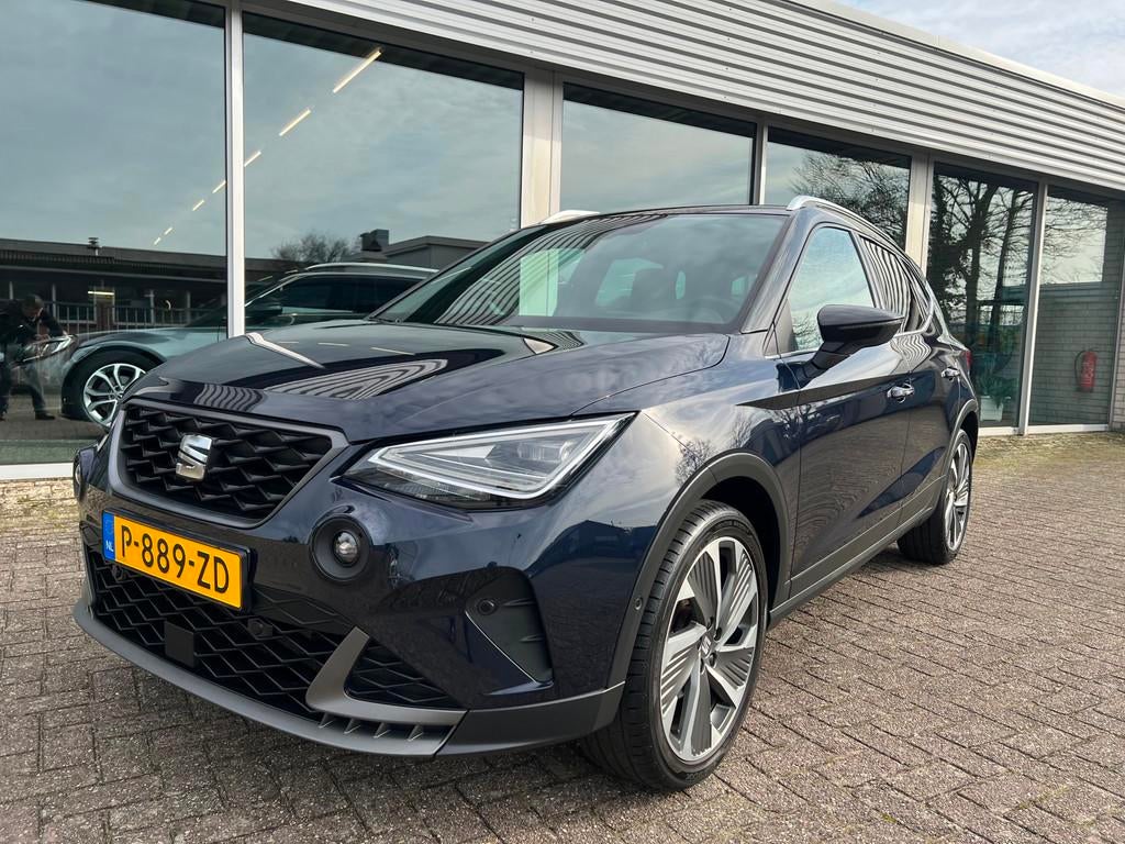 Seat Arona 1.0 TSI FR 110 PK Automaat, Orig. Nederlands, Auto's, Seat, Blauw, 610 kg, 49 €/maand, Origineel Nederlands