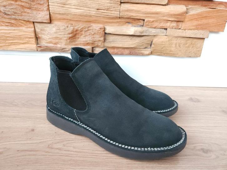 Ugg Camino Chelsea Boots maat 44 Uggs Antraciet laarzen!!!, Kleding | Heren, Schoenen, Zo goed als nieuw, Boots, Zwart, Ophalen of Verzenden