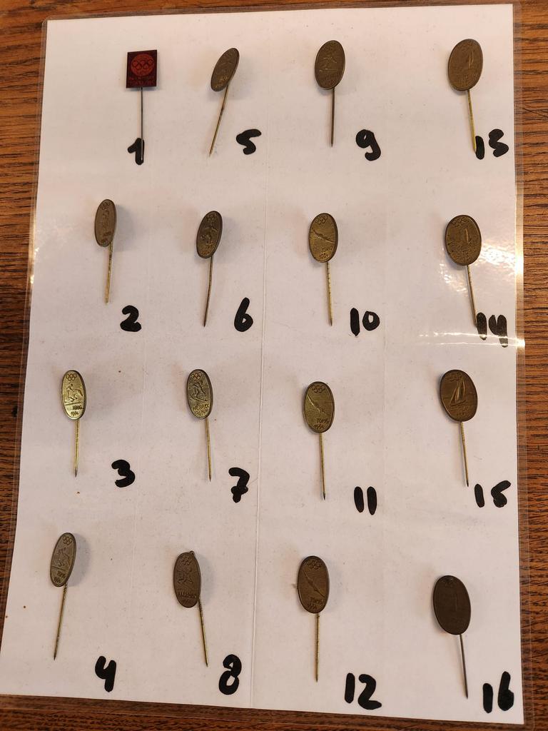 Collectie Vintage Olympische Pins (1964) - 16 stuks, Verzamelen, Speldjes, Pins en Buttons, Ophalen of Verzenden, Gebruikt, Sport