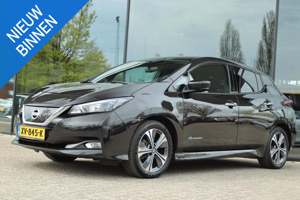 NISSAN LEAF N-CONNECTA 40 KWH | CARPLAY | 360 CAMERA | ADAPT, Auto's, Nissan, Stof, Gebruikt, 150 pk, Lichtsensor