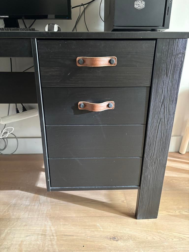 Zwart bureau Woood, Ophalen, Zwart, Gebruikt, Computerbureau