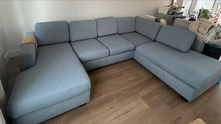 Leen Bakker lichtblauwe U-bank/hoekbank, Huis en Inrichting, Banken | Bankstellen, Gebruikt, Hoekbank, Vierpersoons of meer, 250 tot 300 cm