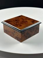 Antieke doos van wortelhout 20e eeuw, Huis en Inrichting, Woonaccessoires | Kisten, Ophalen of Verzenden, Zo goed als nieuw, Minder dan 50 cm