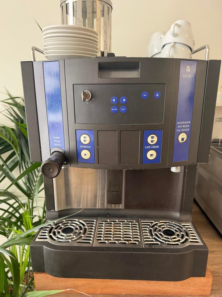 WMF Bistro Koffie Automaat Bistro ketel afdichting lek, Witgoed en Apparatuur, Koffiezetapparaten, Ophalen, Gebruikt, 10 kopjes of meer