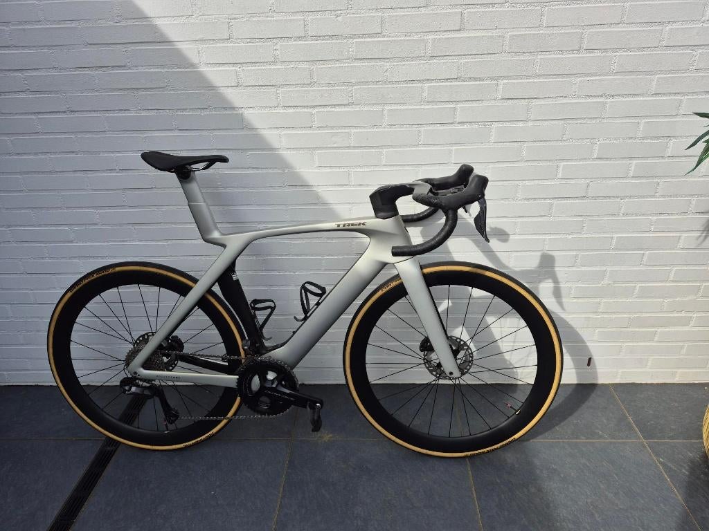 Trek Madone SLR7 GEN 7 MT56, Fietsen en Brommers, Fietsen | Racefietsen, Carbon, Heren, Zo goed als nieuw, Meer dan 20 versnellingen