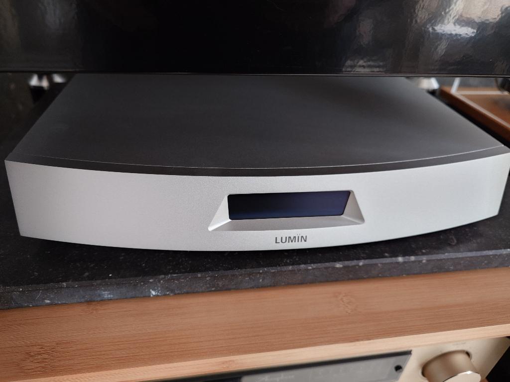 Lumin U2 Zilver compleet en zgan 2mnd oud, Audio, Tv en Foto, Mediaspelers, Ophalen, Zo goed als nieuw, USB 2