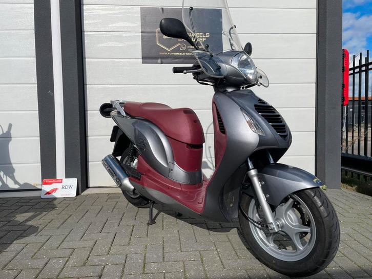 Honda PES / PS 150 Motorscooter | Grijs | uitmuntende staat, Fietsen en Brommers, Scooters | Overige merken, Gebruikt, Benzine