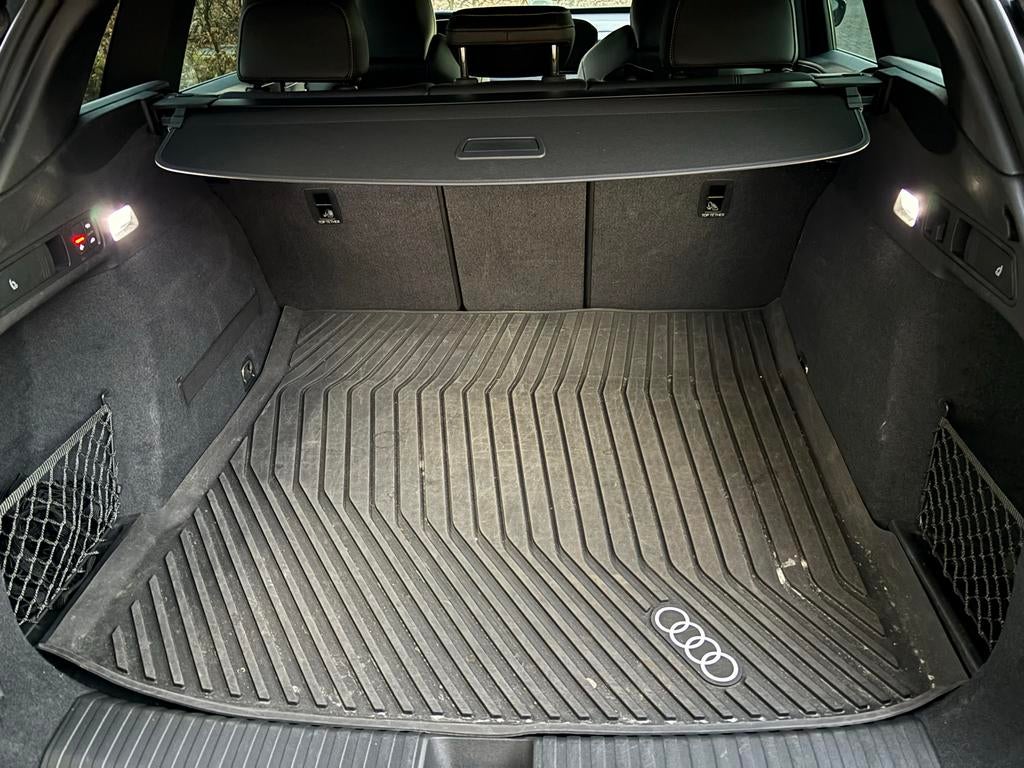 Rubberen kofferbakmat Audi Q6 Etron, Auto diversen, Kofferbakmatten, Ophalen, Gebruikt