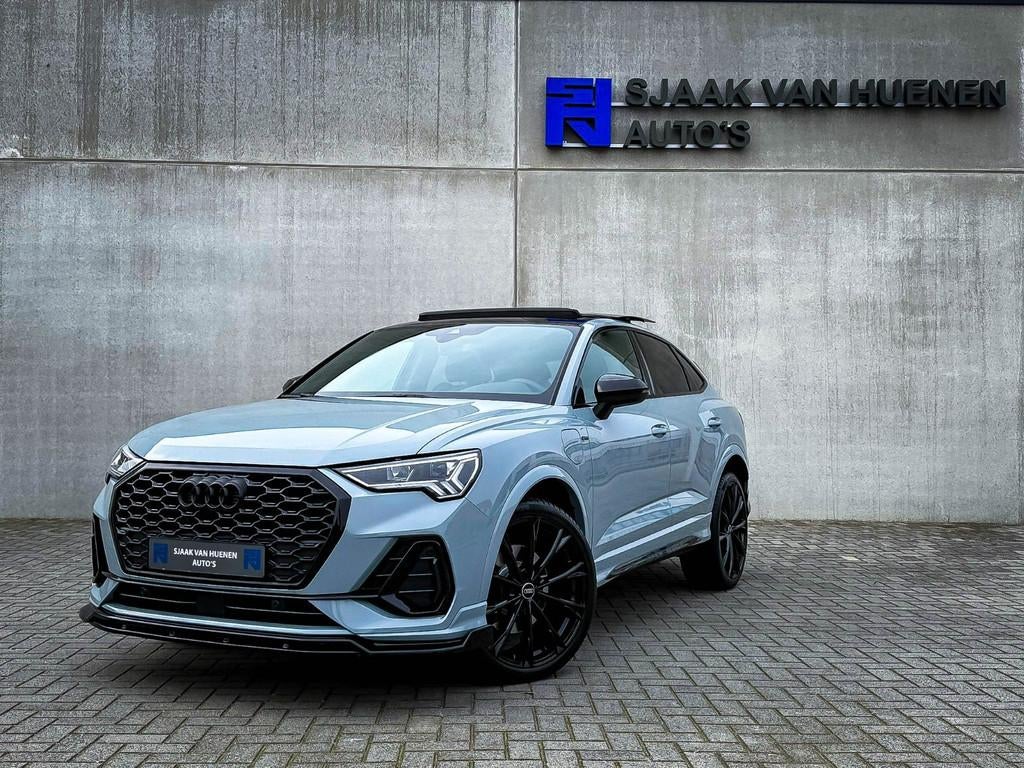 Audi Q3 Sportback 45TFSI e 245pk S-Tronic Competition S Edit, Gebruikt, Hybride Elektrisch/Benzine, SUV of Terreinwagen, Zilver of Grijs