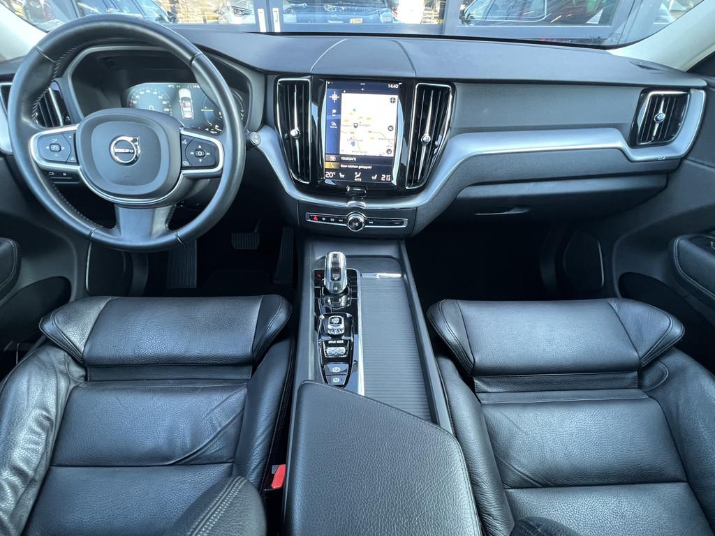 Volvo XC60 2.0 T8 Twin Engine AWD Momentum Panoramadak Lucht, Automaat, Gebruikt, 2039 kg, Bedrijf