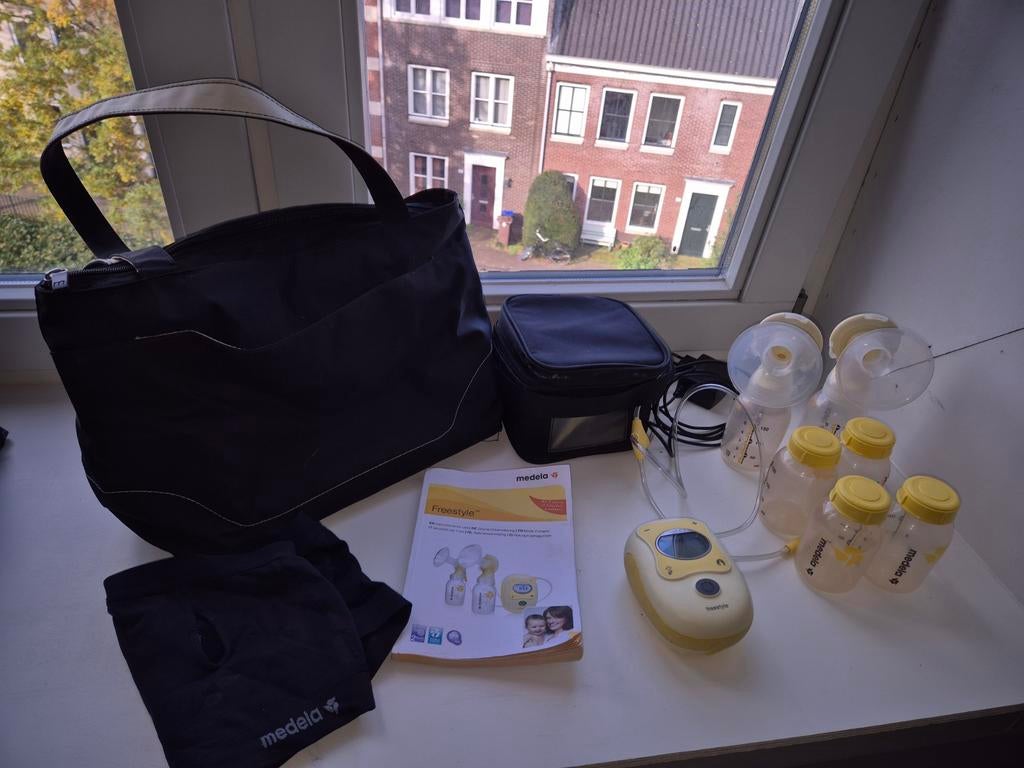 Medela Freestyle kolfset incl. kolfbh en tas, Ophalen, Zo goed als nieuw