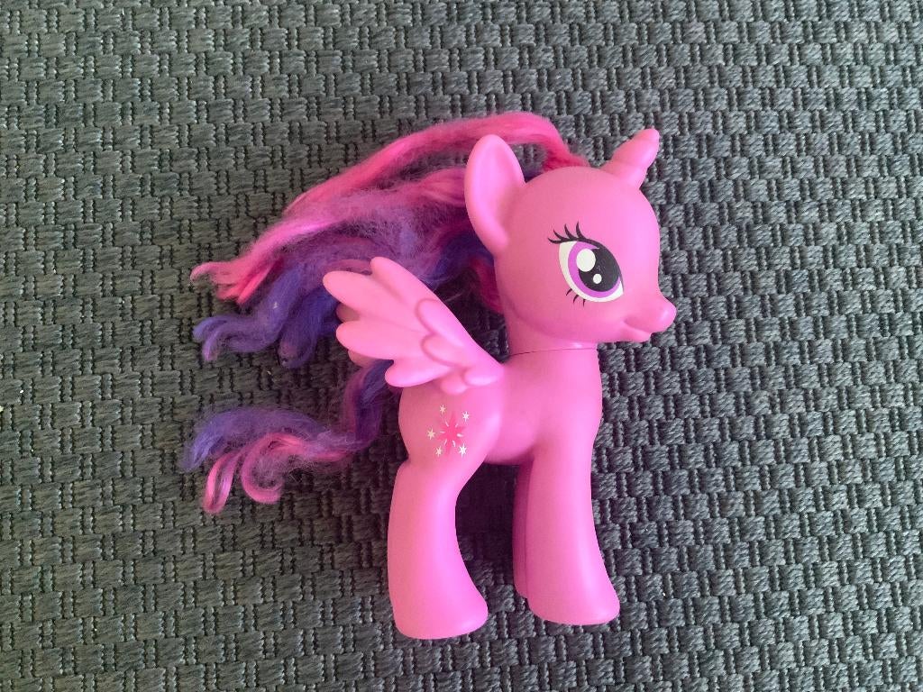 My Little Pony 2013 Twilight Sparkle Pegasus Groot 22cm, Kinderen en Baby's, Speelgoed | My Little Pony, Zo goed als nieuw, Ophalen of Verzenden