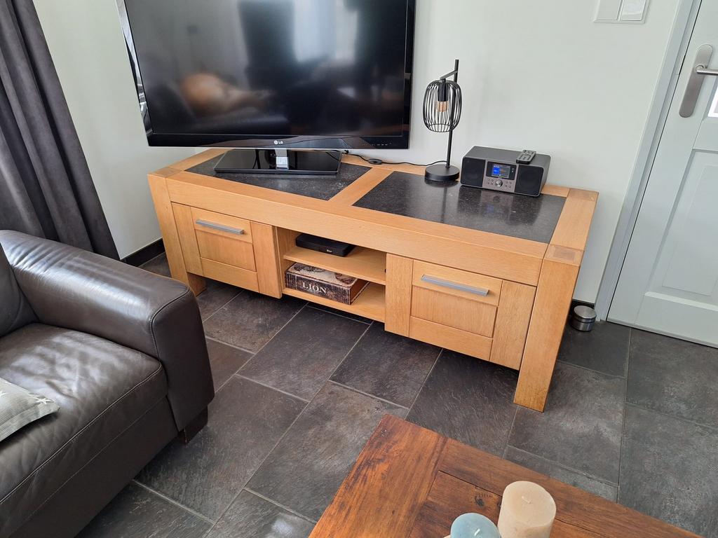 Tv meubel in perfecte staat, Ophalen, 150 tot 200 cm, Zo goed als nieuw, Minder dan 100 cm