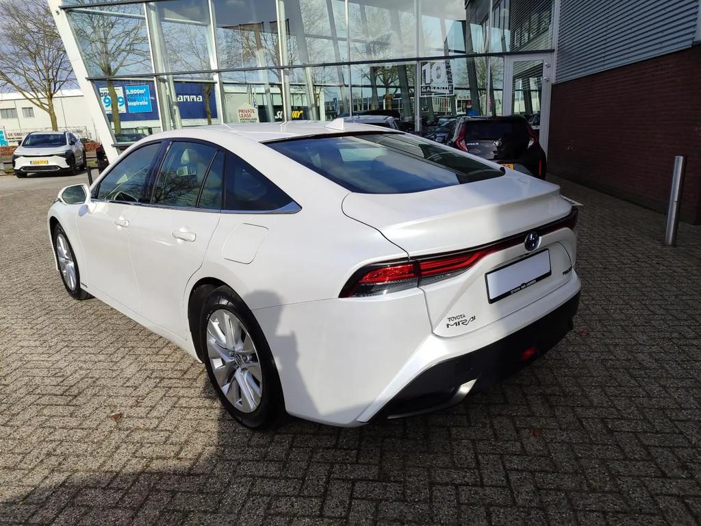 Toyota Mirai DYNAMIC € 17.900,00, Auto's, Toyota, Automaat, Stof, Gebruikt, Stoelverwarming