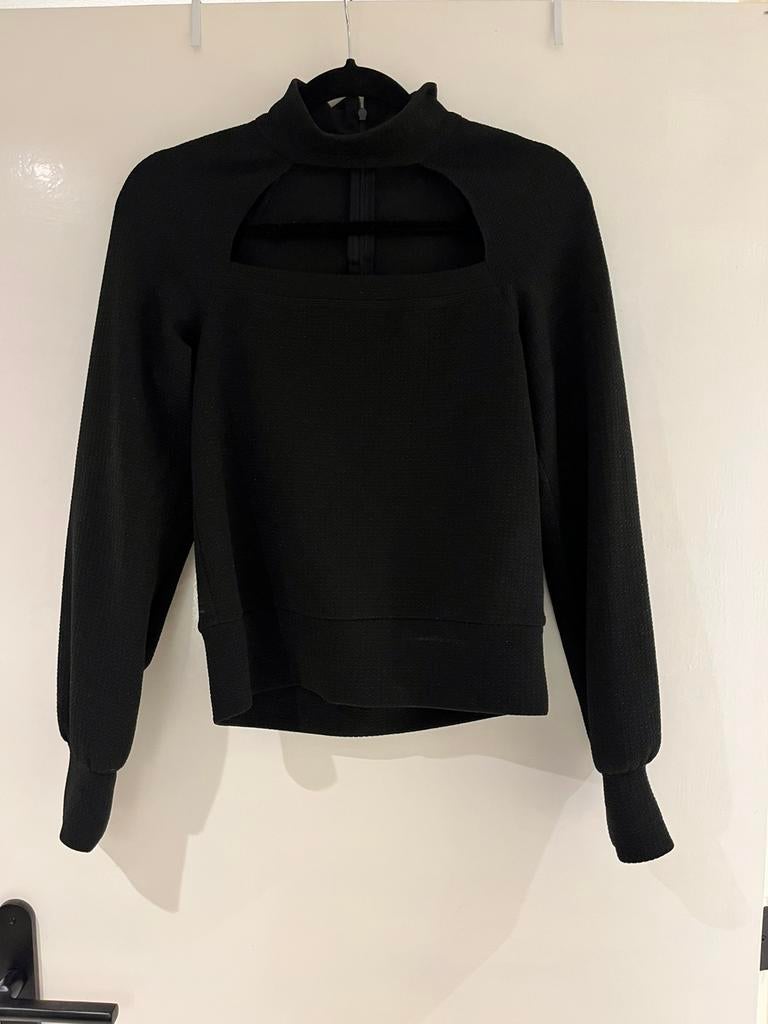 Vanilia cut out trui, Ophalen of Verzenden, Zo goed als nieuw, Maat 36 (S), Zwart