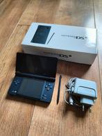 Nintendo DSi Black|Zwart Complete Set met Doos, Spelcomputers en Games, Spelcomputers | Nintendo DS, Ophalen of Verzenden, Zo goed als nieuw