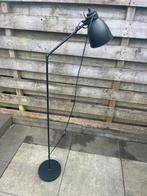 Zwarte vloerlamp, Ophalen, Gebruikt, Metaal, 150 tot 200 cm