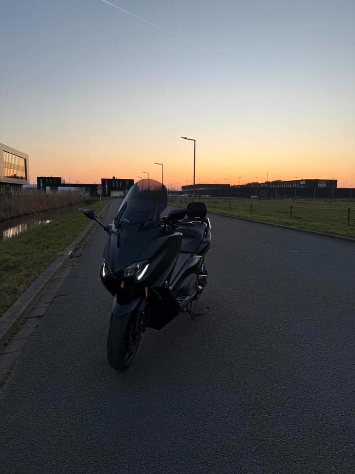 Yamaha Tmax 560 Tech max, Motoren, Accessoires | Overige, Zo goed als nieuw, Ophalen