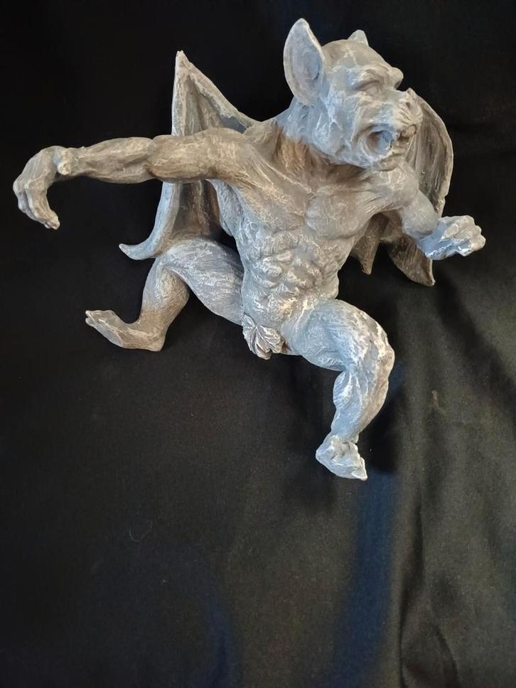 Gargoyle draak om op te hangen, Tuin en Terras, Tuinbeelden, Gebruikt, Dierenbeeld, Overige materialen, Ophalen of Verzenden