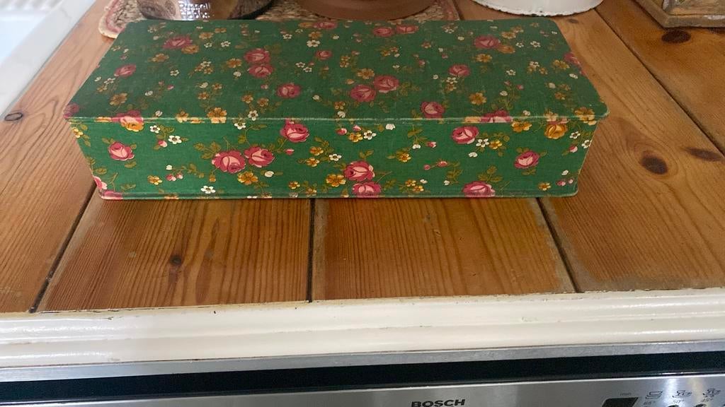 Ouden stoffen bewaardoos 35,5X14,5X7 in mooie staat, Antiek en Kunst, Ophalen of Verzenden