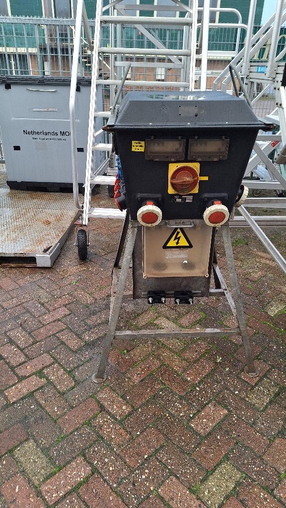 Bouwstroom kast 400A, Doe-het-zelf en Verbouw, Elektra en Kabels, Ophalen, Gebruikt, Overige typen, Industriepark 2a 9351PA Leek