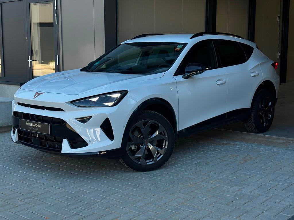 CUPRA Formentor 1.5 eTSI Facelift|360|Kuipstoelen|Sennheiser, Auto's, Cupra, Gebruikt, Zwart, 4 cilinders, Wit