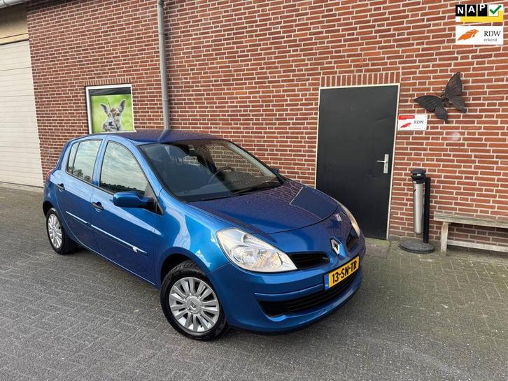 Renault Clio 1.2-16V Authentique 5 Deurs NW staat UNIEK lage, Auto's, Renault, Bedrijf, Te koop, Clio, ABS, Airbags, Boordcomputer