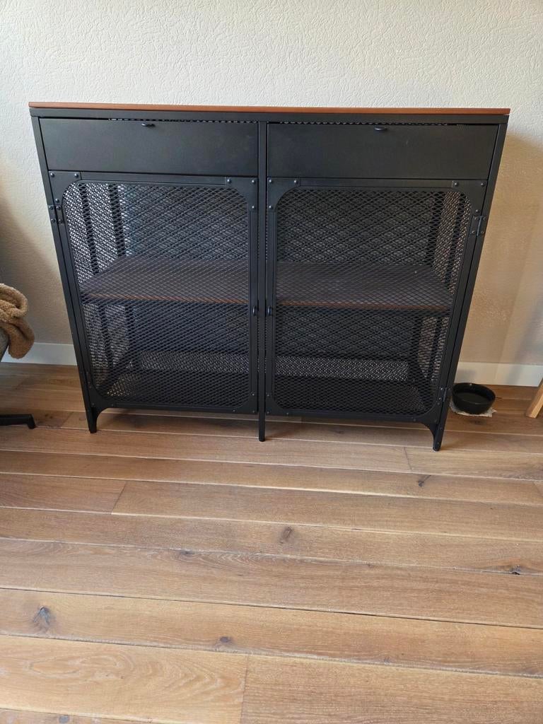 Ikea Fjällbo Dressoir zwart - 111x47x95cm, Ophalen, Zo goed als nieuw